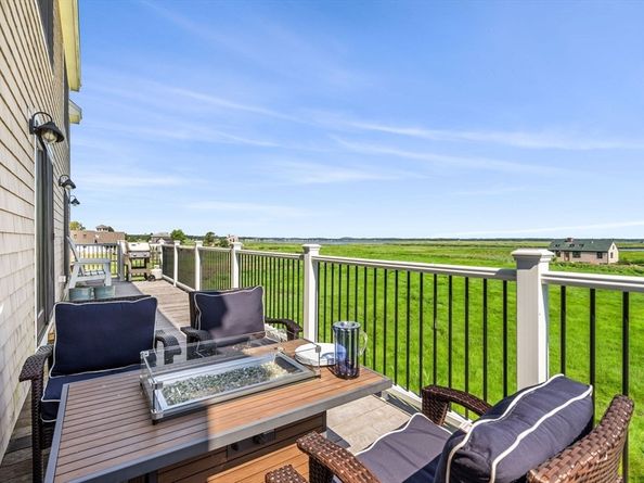 65 Plum Island Tpke, Newbury MA 01951