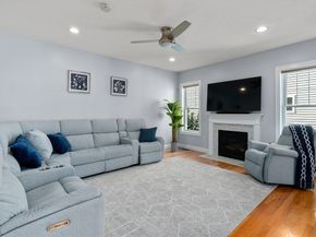 3 Monument Pl, Acton MA 01720
