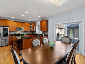 3 Monument Pl, Acton MA 01720