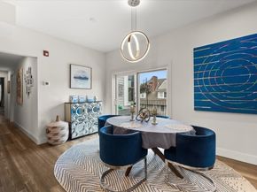 429 Cherry St 11, Newton MA 02465