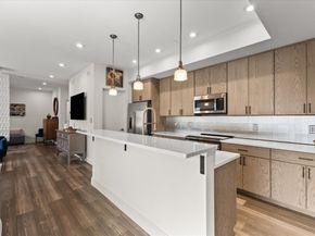 429 Cherry St 11, Newton MA 02465