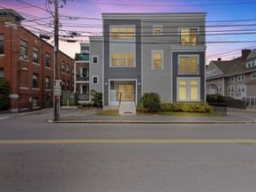 429 Cherry St 11, Newton MA 02465