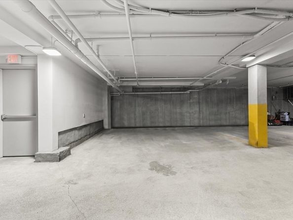 429 Cherry St 11, Newton MA 02465