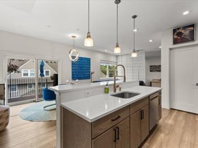 429 Cherry St 11, Newton MA 02465