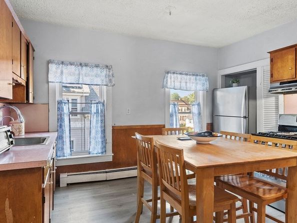 166 Grafton St, Brockton MA 02301