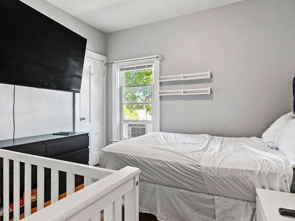 166 Grafton St, Brockton MA 02301