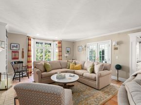 32 Pleasant St, Milton MA 02186