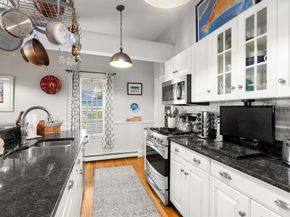 32 Pleasant St, Milton MA 02186