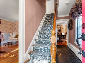 32 Pleasant St, Milton MA 02186