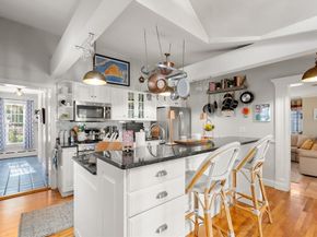 32 Pleasant St, Milton MA 02186