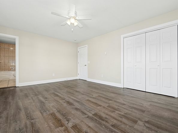 2 Brianna Dr, Webster MA 01570