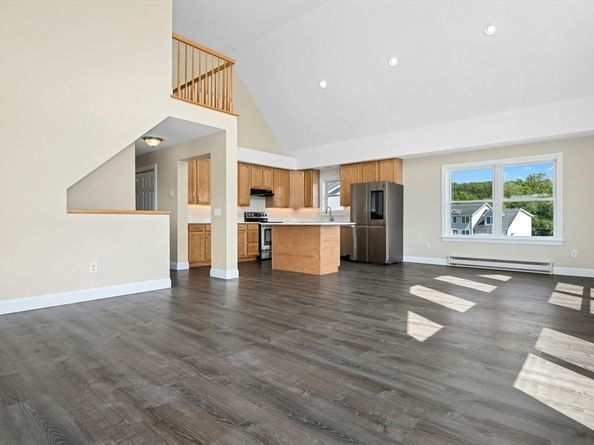 2 Brianna Dr, Webster MA 01570
