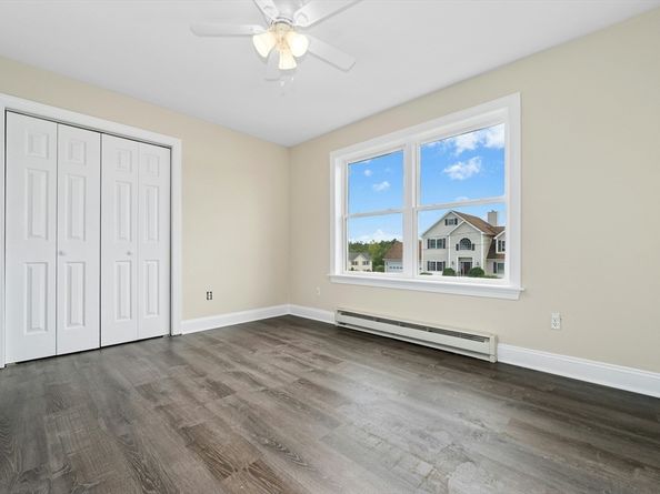2 Brianna Dr, Webster MA 01570