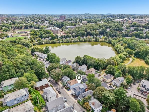 34 Larch 34, Boston MA 02135