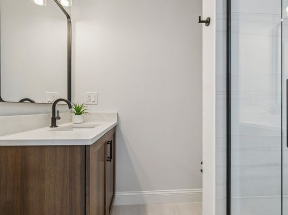 34 Larch 34, Boston MA 02135