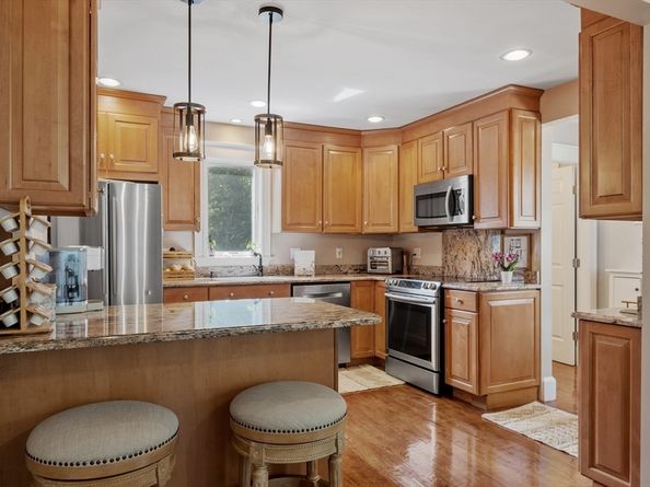 27 Park Street, Saugus MA 01906