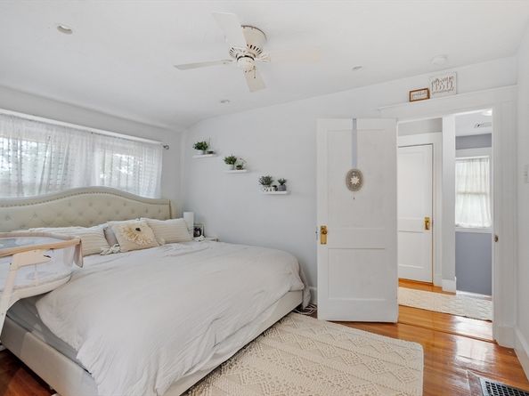 27 Park Street, Saugus MA 01906