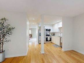 12 Merlin Ct 12, Worcester MA 01602