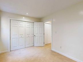 12 Merlin Ct 12, Worcester MA 01602