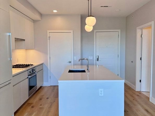191 Washington St 708, Boston MA 02135