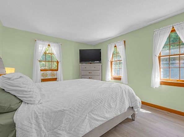 73 New Boston Rd, Sturbridge MA 01566