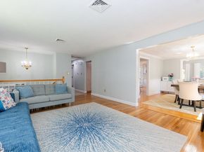 28 Hart St, Burlington MA 01803