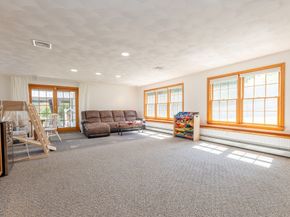 28 Hart St, Burlington MA 01803