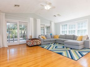 28 Hart St, Burlington MA 01803