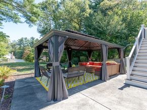 28 Hart St, Burlington MA 01803