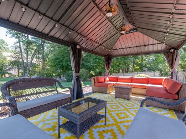 28 Hart St, Burlington MA 01803