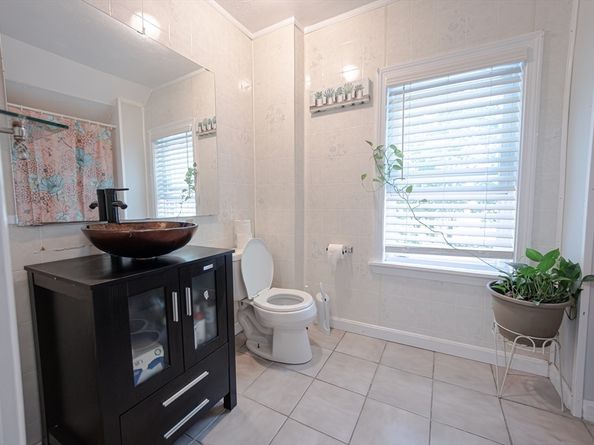 16 Mount Hope St, Dedham MA 02026