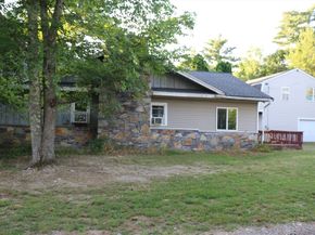 7 Collins Ave, Middleboro MA 02346