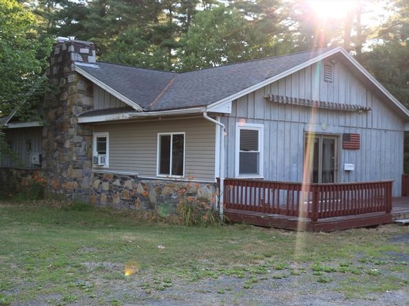 7 Collins Ave, Middleboro MA 02346