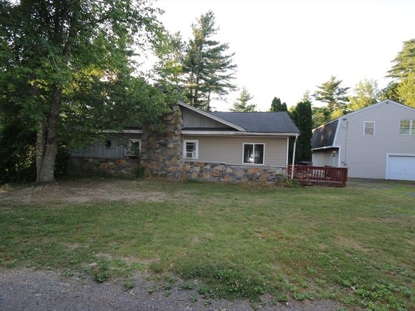 7 Collins Ave, Middleboro MA 02346