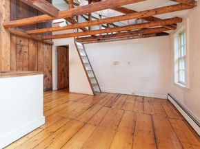 21A Pinckney, Boston MA 02114