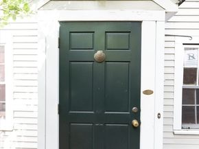 21A Pinckney, Boston MA 02114
