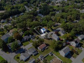 34 Rudolph St, Worcester MA 01604