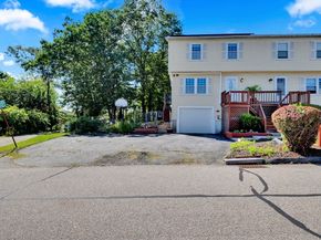 34 Rudolph St, Worcester MA 01604