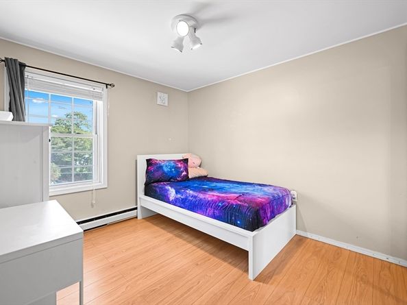 34 Rudolph St, Worcester MA 01604