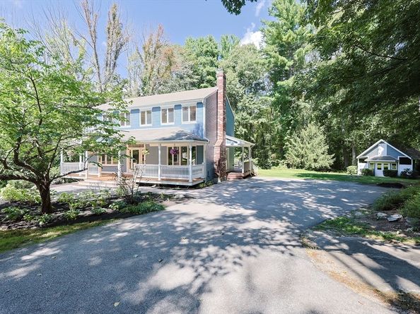 10 Prospect St, Upton MA 01568