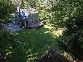 10 Prospect St, Upton MA 01568
