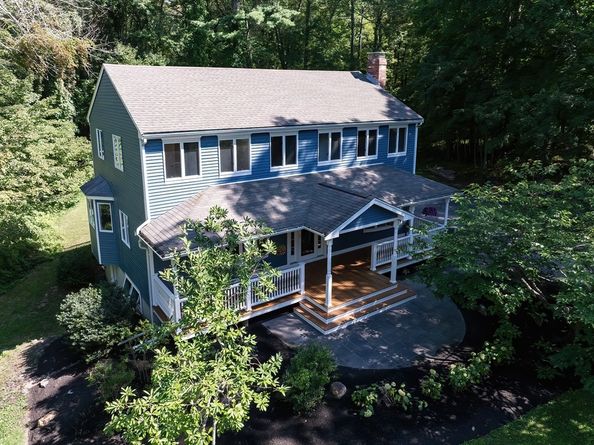 10 Prospect St, Upton MA 01568