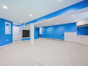 10 Prospect St, Upton MA 01568