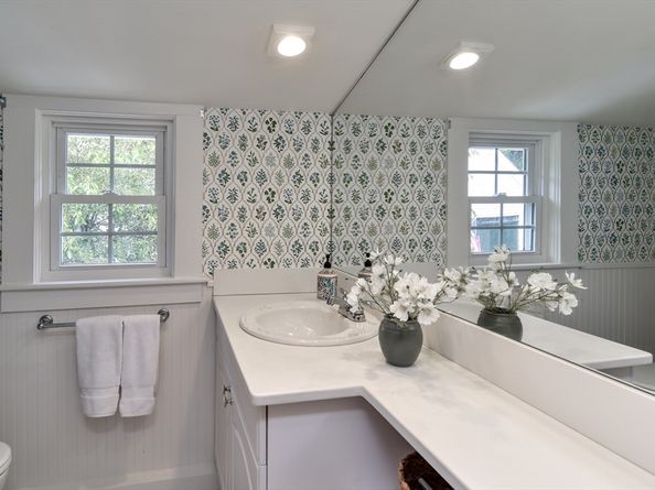 178 Dedham Street, Dover MA 02030