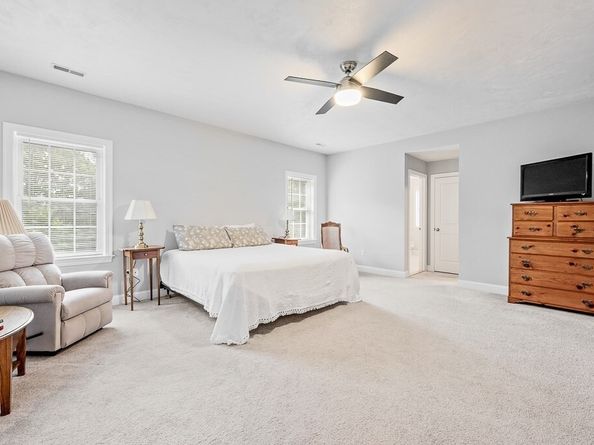 70 Jordan Rd, Holden MA 01520