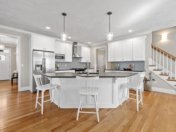 70 Jordan Rd, Holden MA 01520