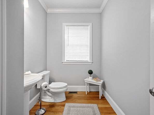 70 Jordan Rd, Holden MA 01520