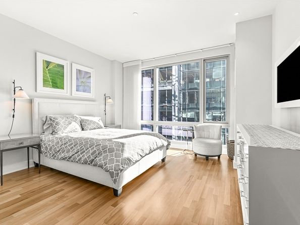 500 Atlantic Avenue 14T, Boston MA 02210
