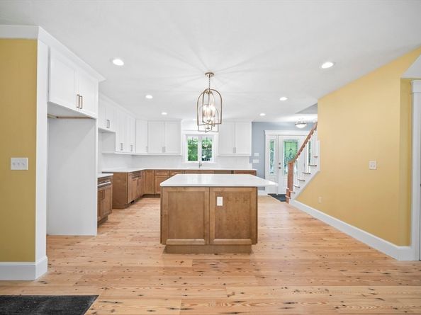 20 Wachusett Dr, Westminster MA 01473