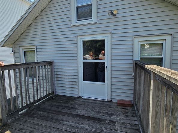 107 Lynnway, Lynn MA 01902